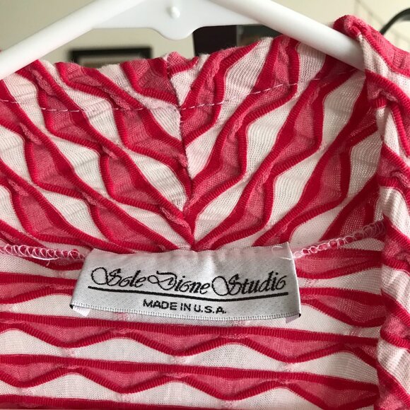 SOLE DIONE STUDIO size L Red & White Print Puckered Texture Draping Cardigan Top - Picture 2 of 4